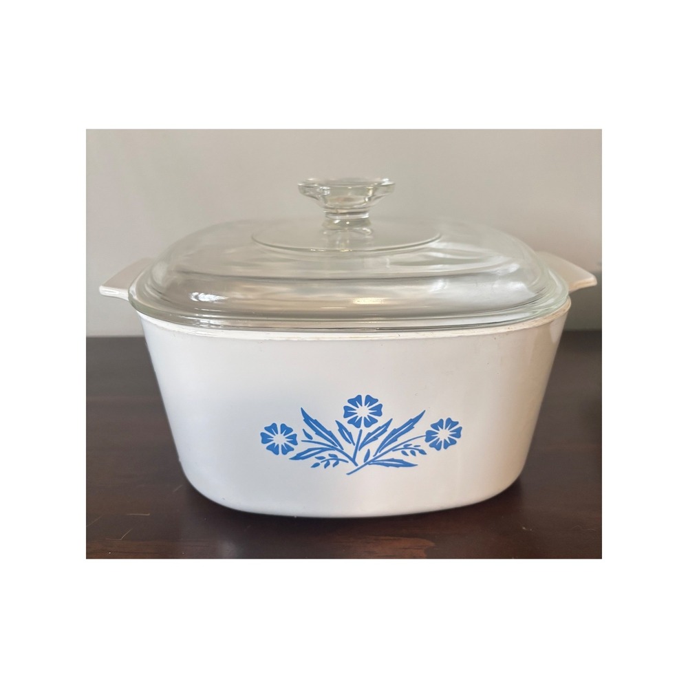 Vintage Corning Ware Cornflower Blue Casserole Dish with Glass Lid 3 Quart